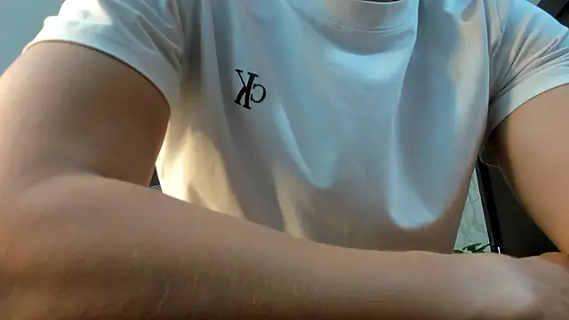 Snapshot of Lander_Cruz chatting on March 2026 08:13:02 PM Lander Cruz online show from March 2026 08:13:02 PM