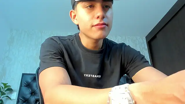 Snapshot of Lander_Cruz chatting on March 2026 07:50:01 PM Lander Cruz online show from March 2026 07:50:01 PM