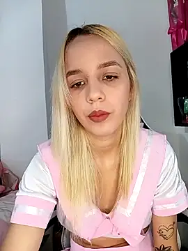 Snapshot of KasumiSophia chatting on February 2026 12:19:01 PM KasumiSophia online show from February 2026 12:19:01 PM