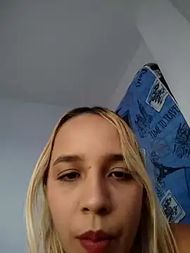 Snapshot of KasumiSophia chatting on February 2026 12:31:01 PM KasumiSophia online show from February 2026 12:31:01 PM