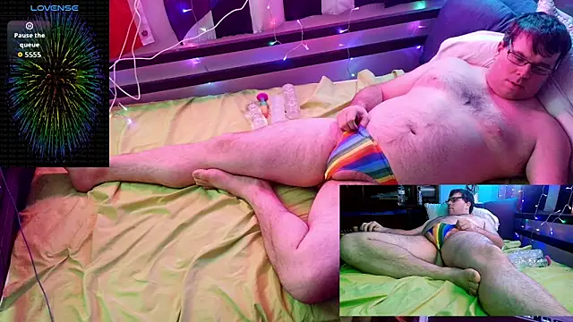 Snapshot of cumfun110@xh chatting on December 2025 12:31:02 AM cumfun110xh online show from December 2025 12:31:02 AM