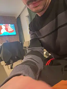 Snapshot of andresbale chatting on February 2026 08:02:01 PM andresbale online show from February 2026 08:02:01 PM