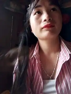 Maiphu34 online show from May 2026 11:53:02 PM