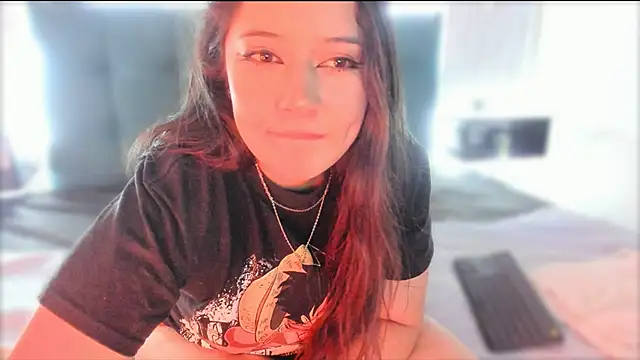 Snapshot of x_Adeline_ chatting on February 2026 04:38:01 PM x Adeline online show from February 2026 04:38:01 PM