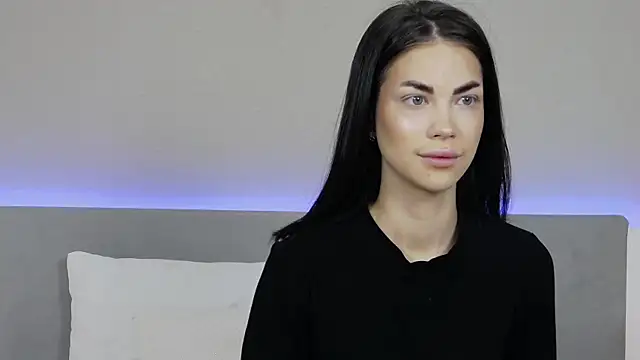 Snapshot of RachaelMils chatting on December 2025 03:56:02 AM RachaelMils online show from December 2025 03:56:02 AM