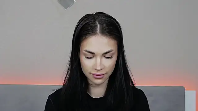 Snapshot of RachaelMils chatting on February 2026 04:06:01 AM RachaelMils online show from February 2026 04:06:01 AM