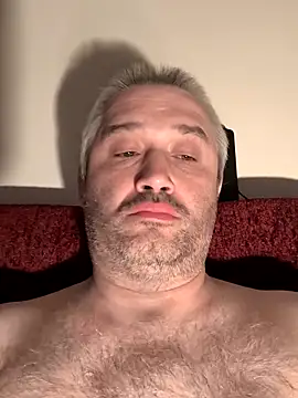 Olomoucak1982 online show from April 2026 06:43:01 PM