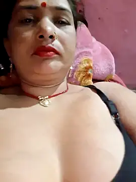Your-shreya143 online show from May 2026 11:11:01 PM