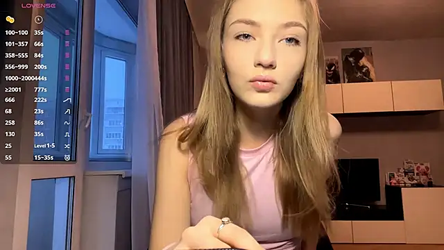 Snapshot of AveryBerkson chatting on December 2025 03:13:02 AM AveryBerkson online show from December 2025 03:13:02 AM