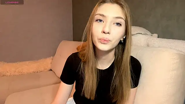 Snapshot of AveryBerkson chatting on December 2025 09:51:02 AM AveryBerkson online show from December 2025 09:51:02 AM