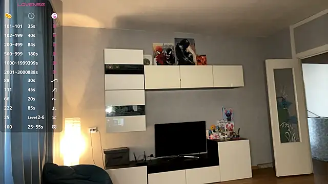 Snapshot of AveryBerkson chatting on February 2026 10:03:02 AM AveryBerkson online show from February 2026 10:03:02 AM