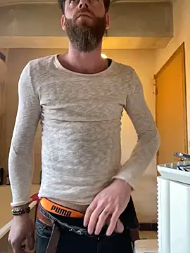 Snapshot of Bigdaad92 chatting on December 2025 01:20:01 PM Bigdaad92 online show from December 2025 01:20:01 PM