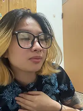 Snapshot of abella1116 chatting on February 2026 05:17:02 PM abella1116 online show from February 2026 05:17:02 PM