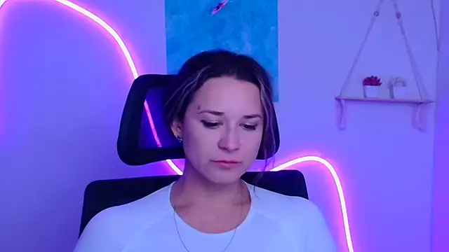 Snapshot of Melodie_Aster chatting on December 2025 12:12:02 PM Melodie Aster online show from December 2025 12:12:02 PM