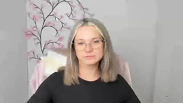 Snapshot of Melodie_Aster chatting on January 2026 06:57:01 PM Melodie Aster online show from January 2026 06:57:01 PM