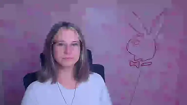 Snapshot of Melodie_Aster chatting on January 2026 12:20:01 PM Melodie Aster online show from January 2026 12:20:01 PM