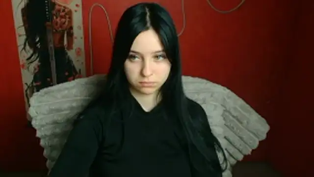 Lilu May online show from March 2026 12:43:02 PM