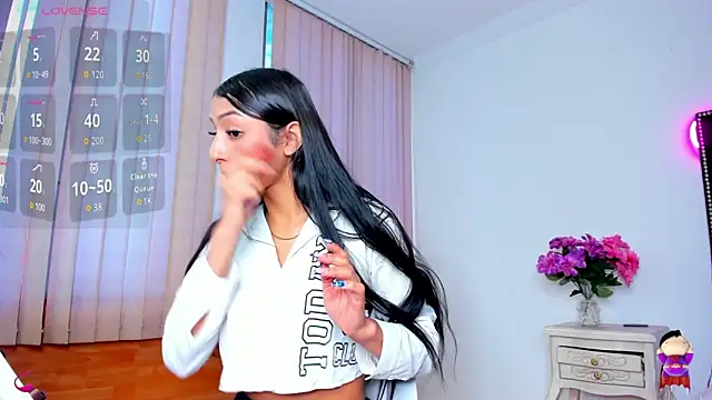 Snapshot of lya__brown chatting on February 2026 12:43:02 PM lya brown online show from February 2026 12:43:02 PM