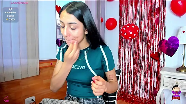 Snapshot of lya__brown chatting on February 2026 11:51:01 AM lya brown online show from February 2026 11:51:01 AM