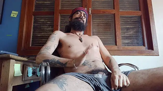 Snapshot of ooproprio chatting on May 2026 04:12:01 PM ooproprio online show from May 2026 04:12:01 PM