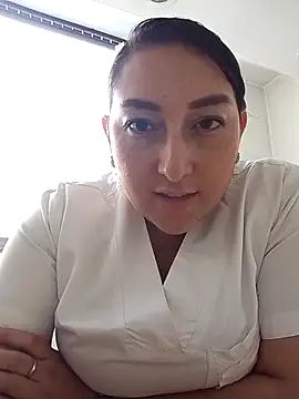 Snapshot of Valeria_montana_ chatting on December 2025 01:08:01 PM Valeria montana online show from December 2025 01:08:01 PM