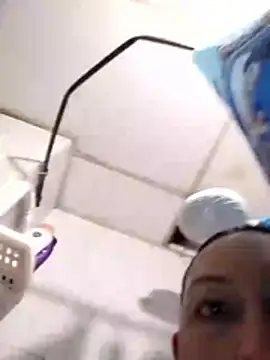 Snapshot of Valeria_montana_ chatting on January 2026 11:18:02 PM Valeria montana online show from January 2026 11:18:02 PM