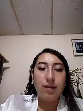 Snapshot of Valeria_montana_ chatting on February 2026 12:16:02 AM Valeria montana online show from February 2026 12:16:02 AM