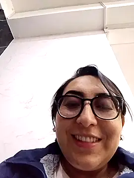 Snapshot of Valeria_montana_ chatting on February 2026 04:48:01 PM Valeria montana online show from February 2026 04:48:01 PM