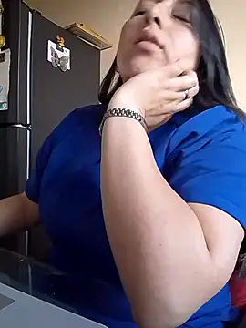 Snapshot of Valeria_montana_ chatting on February 2026 10:06:01 PM Valeria montana online show from February 2026 10:06:01 PM