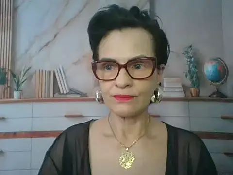 Snapshot of Luna-Hot0802 chatting on December 2025 12:45:01 PM Luna-Hot0802 online show from December 2025 12:45:01 PM