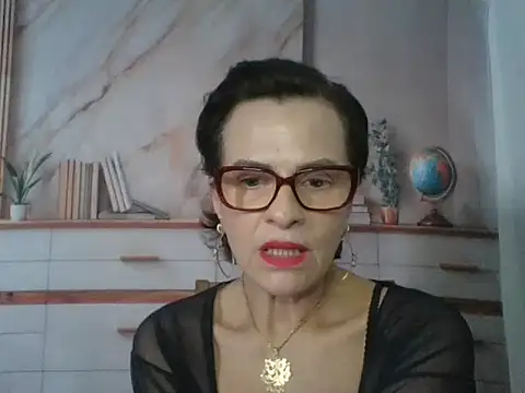 Snapshot of Luna-Hot0802 chatting on January 2026 12:53:02 PM Luna-Hot0802 online show from January 2026 12:53:02 PM