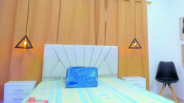 Kamila Steward online show from January 2026 04:11:02 PM