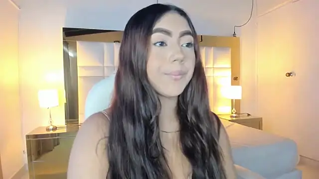 Snapshot of Zoei_Moon chatting on February 2026 06:23:01 PM Zoei Moon online show from February 2026 06:23:01 PM