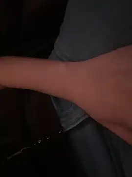 Snapshot of Anonima-Girl chatting on January 2026 11:51:02 PM Anonima-Girl online show from January 2026 11:51:02 PM