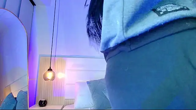 Snapshot of tamara_walter chatting on December 2025 12:23:02 PM tamara walter online show from December 2025 12:23:02 PM