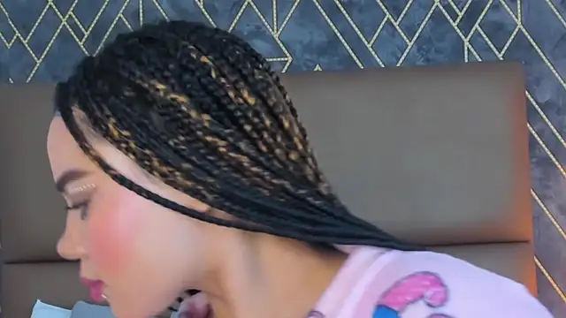 Snapshot of tamara_walter chatting on January 2026 04:49:02 AM tamara walter online show from January 2026 04:49:02 AM