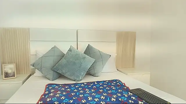 Snapshot of tamara_walter chatting on February 2026 02:53:02 PM tamara walter online show from February 2026 02:53:02 PM