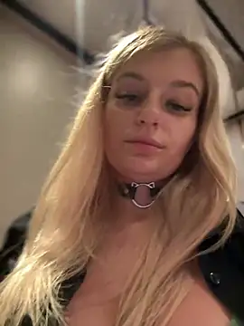 Snapshot of Betsy chatting on January 2025 10:38:02 AM Betsy online show from January 2025 10:38:02 AM