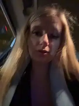 Snapshot of Betsy chatting on January 2026 05:27:02 PM Betsy online show from January 2026 05:27:02 PM