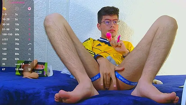nicolatinboy online show from June 2026 04:19:02 PM