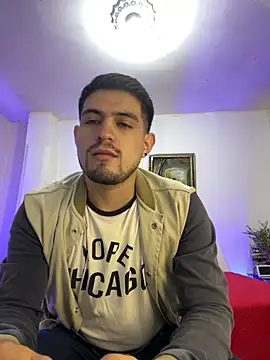 williamsmiiths16 online show from February 2026 01:15:01 PM