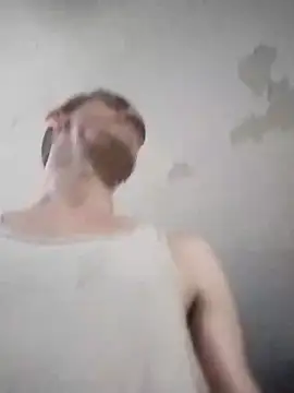bigjohnson2914 online show from May 2026 01:32:02 PM