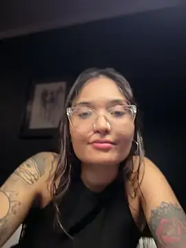 LuXarumi online show from January 2026 03:42:02 AM