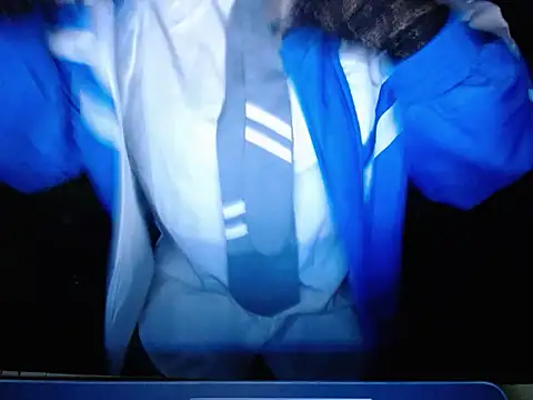 Snapshot of maian_love chatting on January 2026 05:15:01 PM maian love online show from January 2026 05:15:01 PM