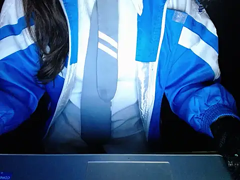 Snapshot of maian_love chatting on January 2026 05:58:02 PM maian love online show from January 2026 05:58:02 PM