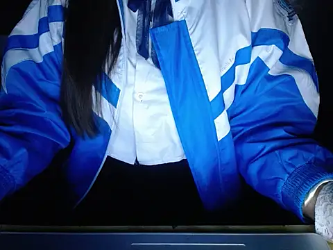 Snapshot of maian_love chatting on February 2026 05:53:01 PM maian love online show from February 2026 05:53:01 PM