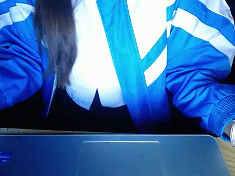 Snapshot of maian_love chatting on February 2026 07:37:01 PM maian love online show from February 2026 07:37:01 PM