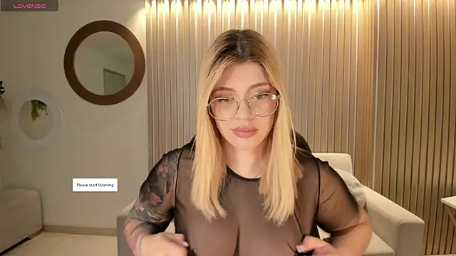 MadisonKane online show from April 2026 11:13:02 AM