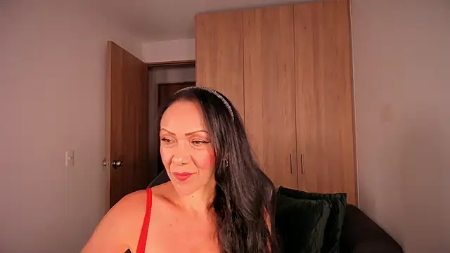 Cleoember  online show from March 2026 03:39:02 AM