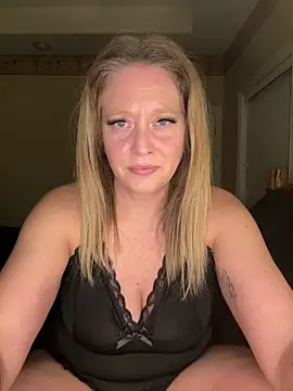 Snapshot of MissyLovelace chatting on February 2026 12:10:02 PM MissyLovelace online show from February 2026 12:10:02 PM